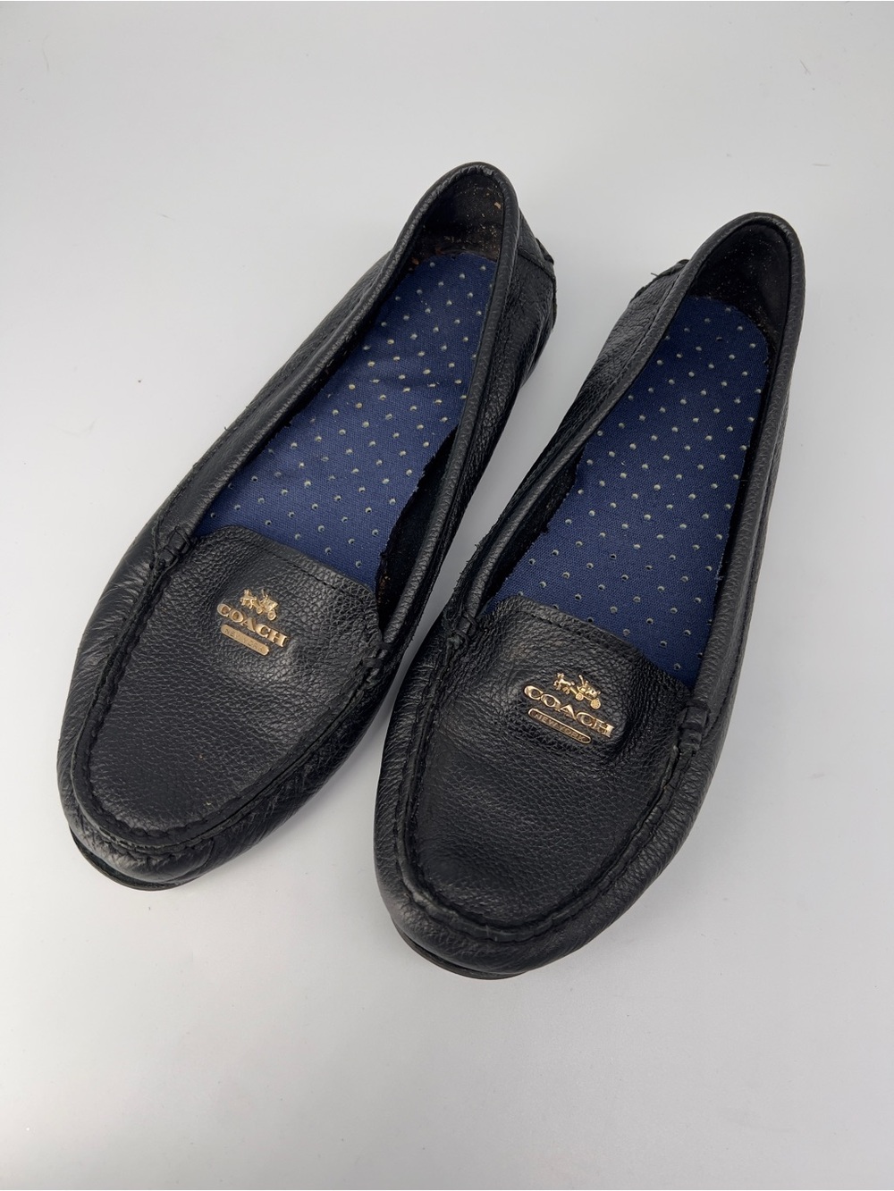 Coach women’s Black Leather Loafers with Gold Logo size 7